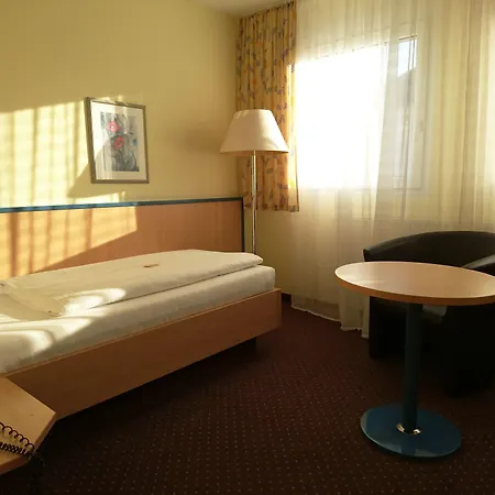 ホテル Central Hotel Winnenden ヴィンネンデン