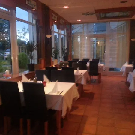 ホテル Central Hotel Winnenden ヴィンネンデン