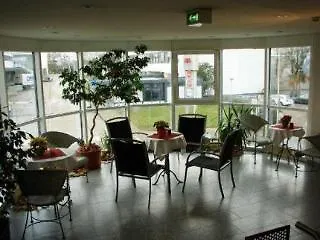 Central Hotel Winnenden 빈넨