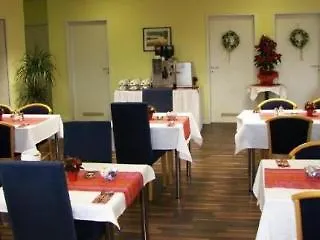 호텔 Central Hotel Winnenden 3*