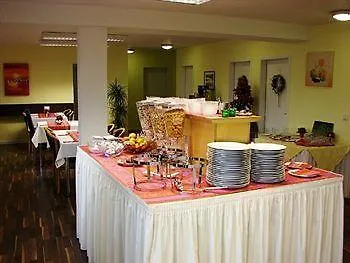 호텔 Central Hotel Winnenden