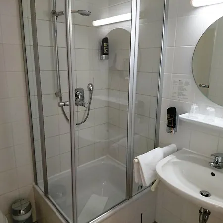 ホテル Central Hotel Winnenden ヴィンネンデン