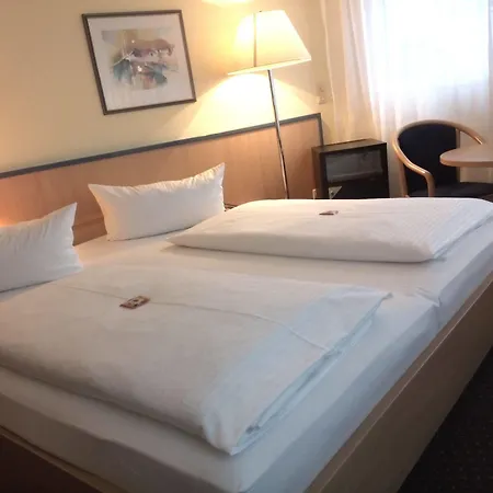 Central Hotel Winnenden 3*
