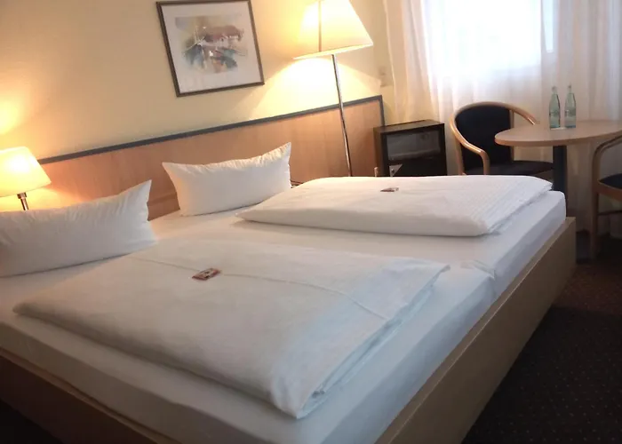 Central Hotel Winnenden 3*